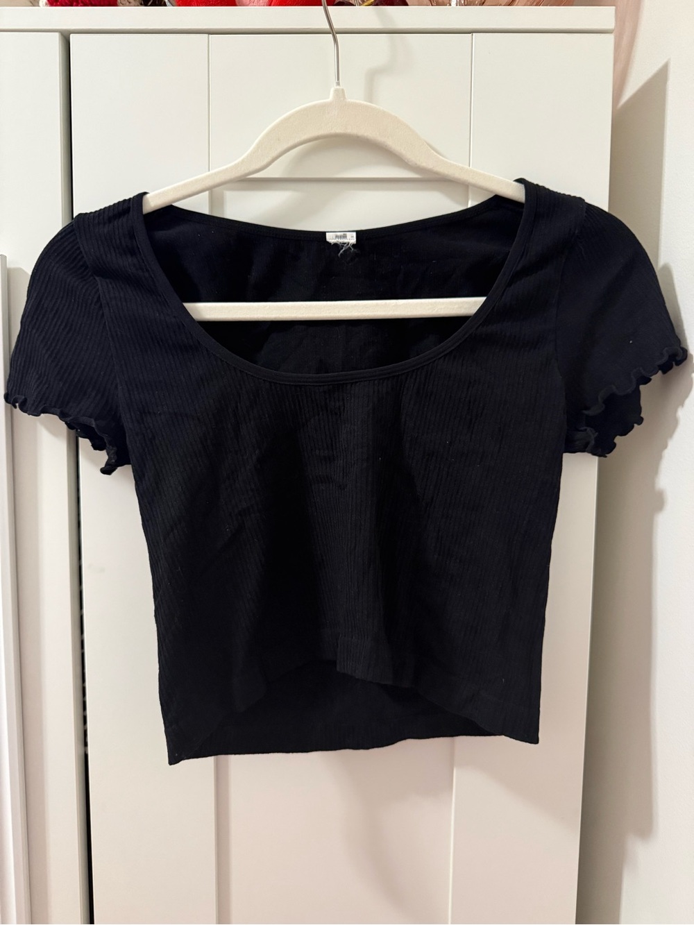 Forever 21 Black Ribbed Scoop Crop Top